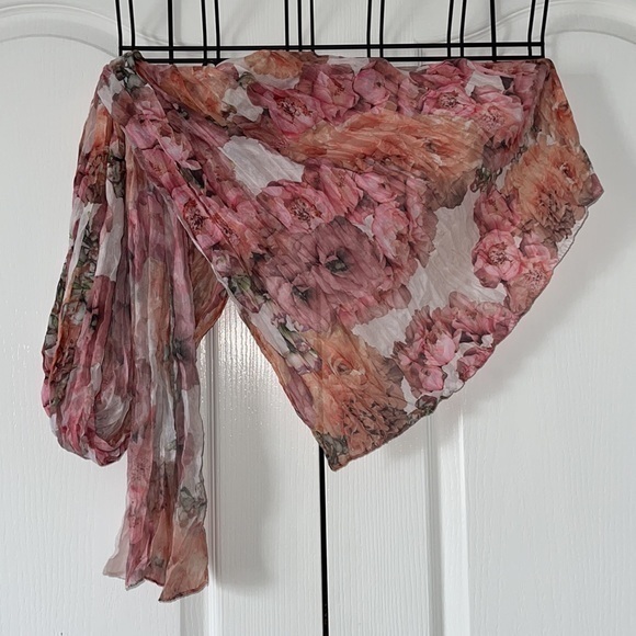 * Flower Print Scarf - Picture 3 of 3